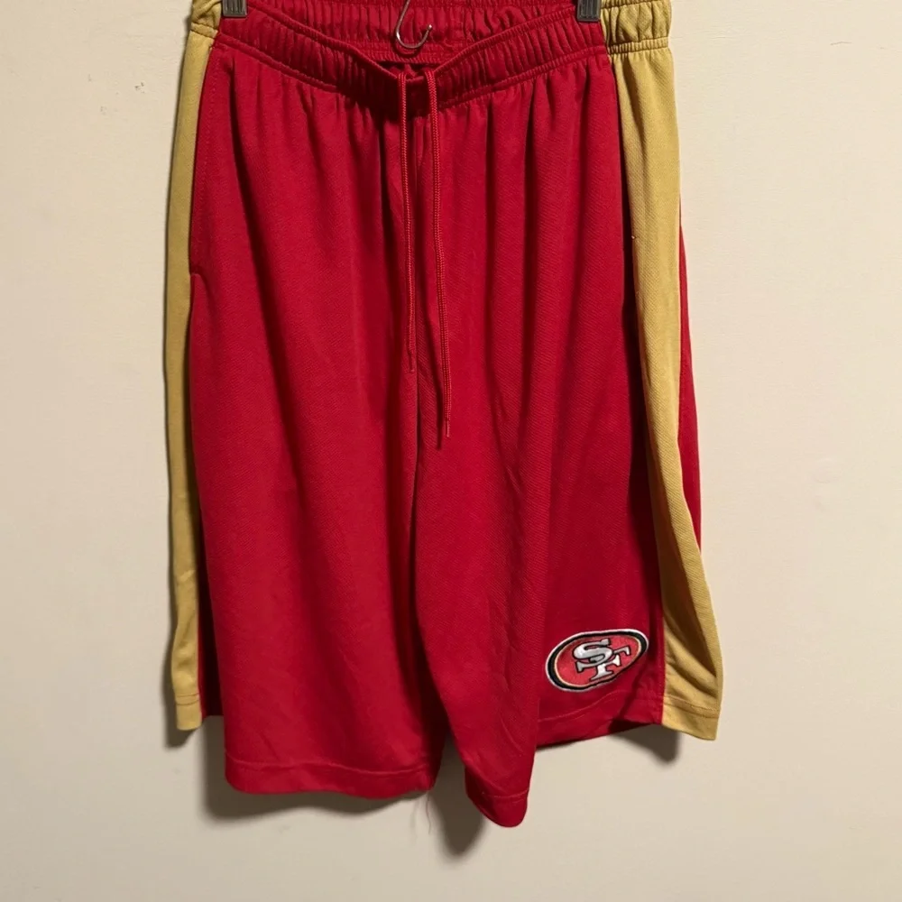 NFL San Francisco 49ers Team Apparel Red Gold Embroidered Shorts- Size Medium
